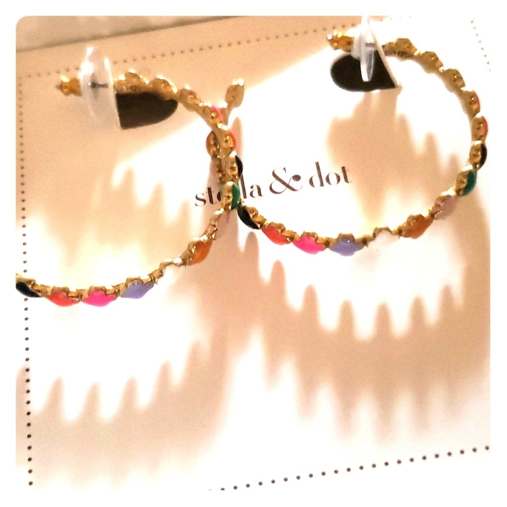 NWOT Stella and Dot Francis Hoops